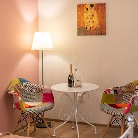 Old Romantic 4 With Free Private Parking Apartamento Pula
