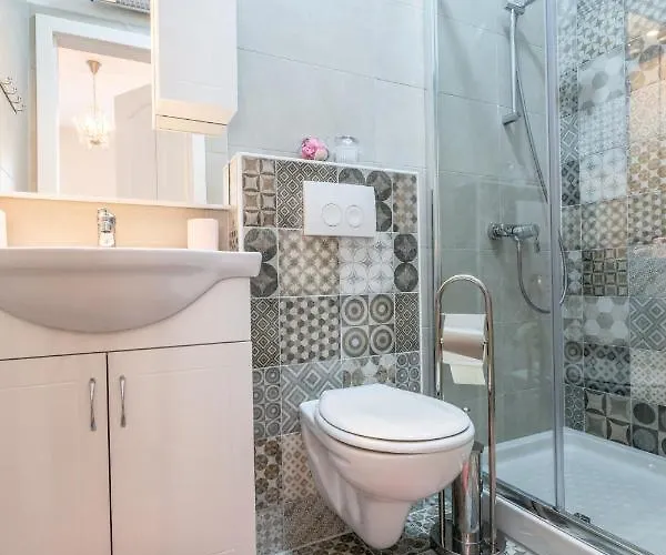 Old Romantic 4 With Free Private Parking Apartamento *