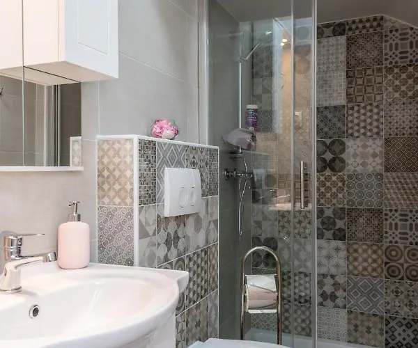 Old Romantic 4 With Free Private Parking Apartamento Pula